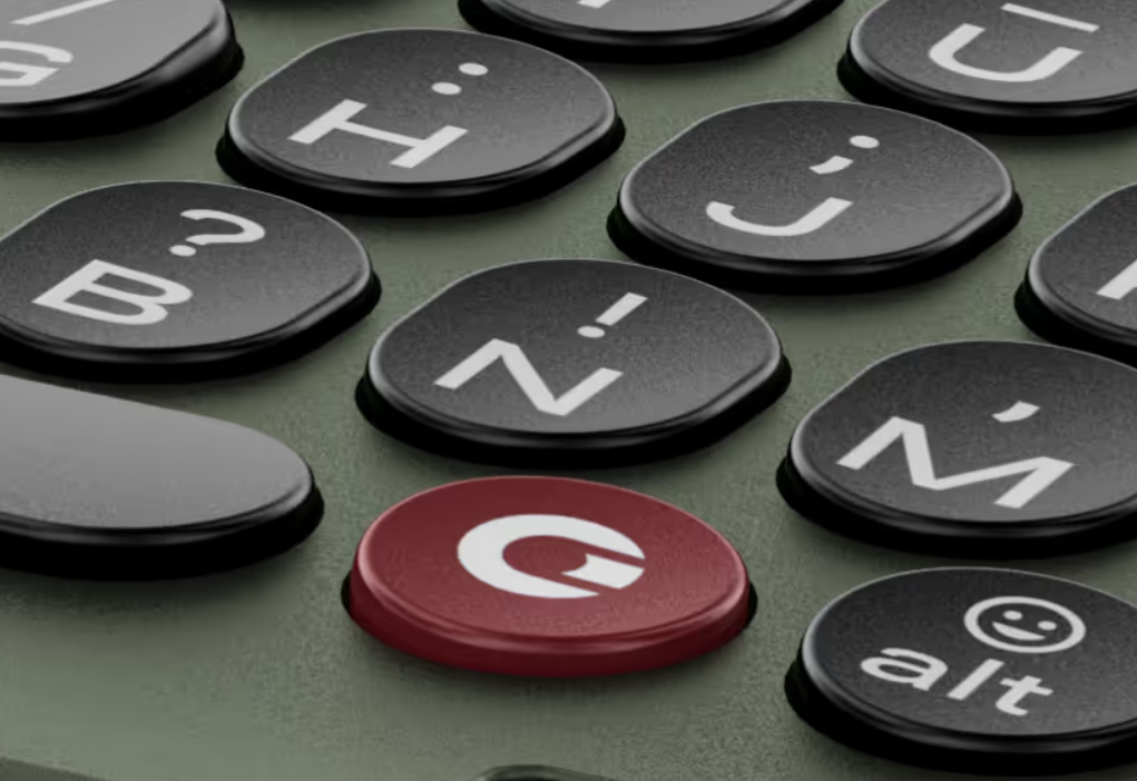 Заміна BlackBerry: новий кнопковий Android-смартфон вийде вже цього року